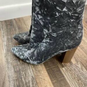 Wild Diva Suede Boots Size 8.5